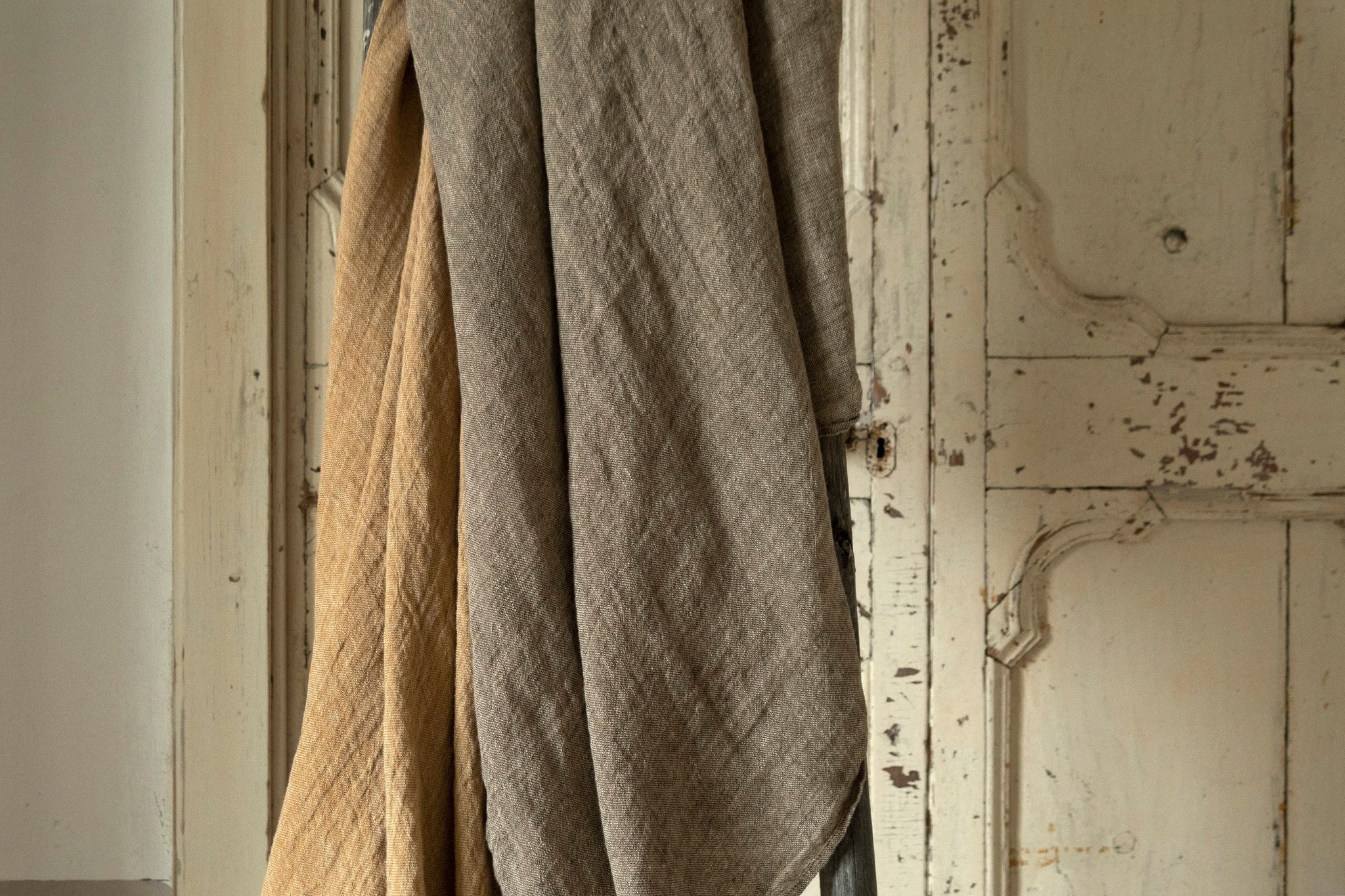 Mixed Veil Linen Throw - Kahki
