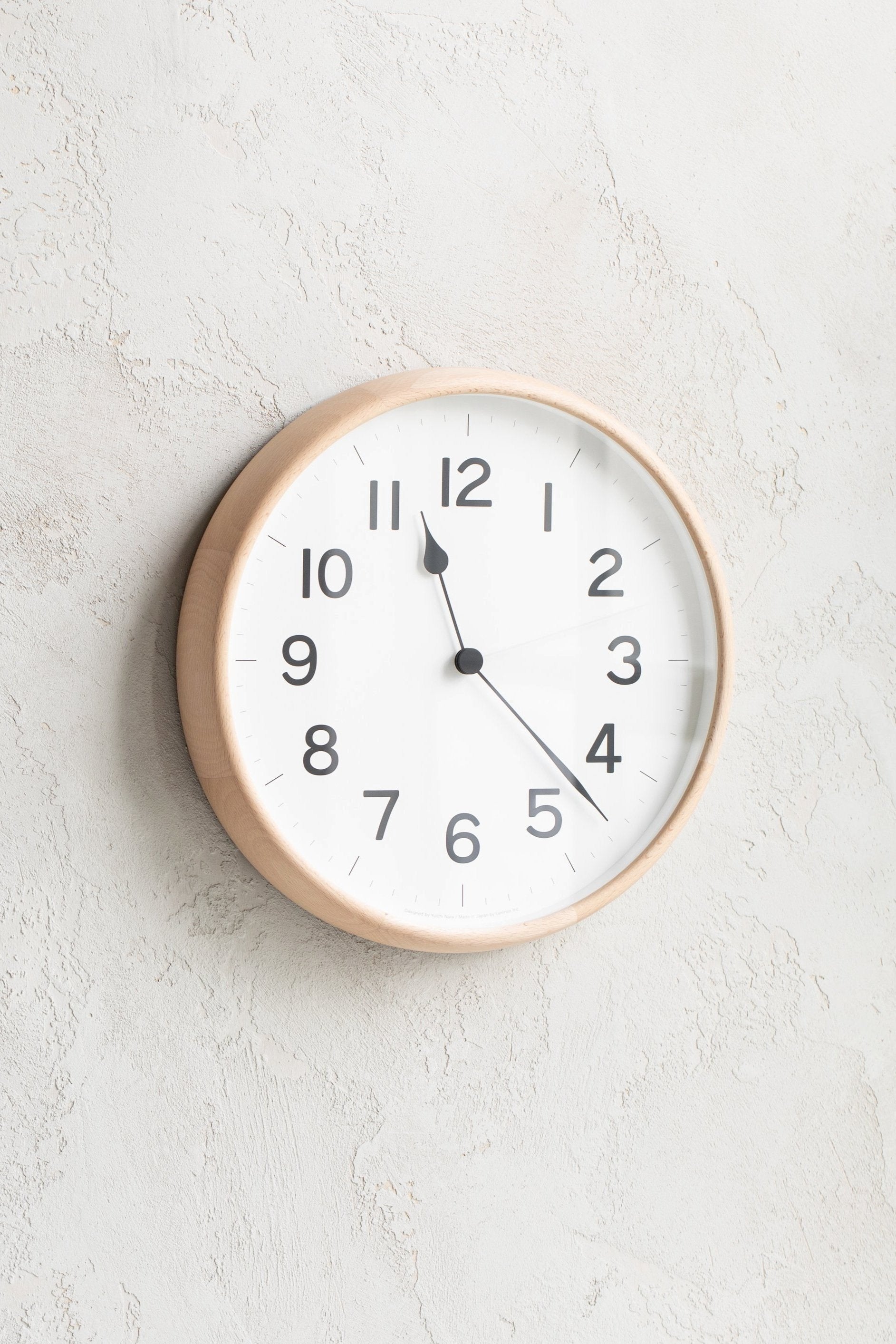 ROOT Round Clock